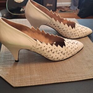Chic White Women's Heels with Cutout Design